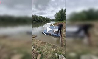 Подводная «мужская берлога» из грузового контейнера