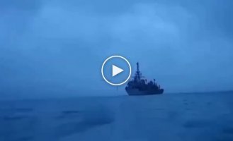 Footage of the Ukrainian kamikaze strike on the reconnaissance ship of the Russian Navy "Ivan Khurs" in the Black Sea