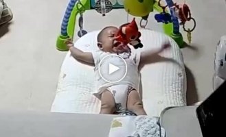 How to quickly calm a crying baby