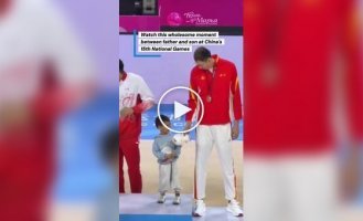 Теплий момент на Національних іграх: баскетболіст обміняв талісман заради сина