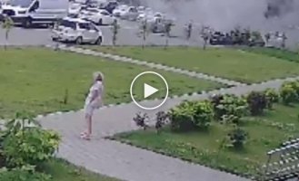 Rocket strike on a residential yard in Voronezh