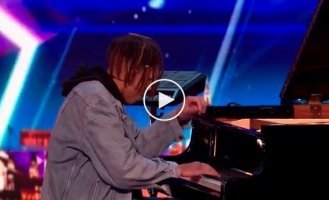 Фантастическая игра на пианино от Токио Майерса 's Got Talent, игра на рояле