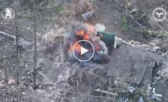 Ukrainian kamikaze drones attack Russian infantry in the Avdeevsky direction