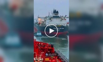 Диспетчер принял название судна за розыгрыш