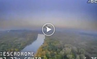 Ukrainian kamikaze FPV drone struck a Russian boat, probably on the Dnieper