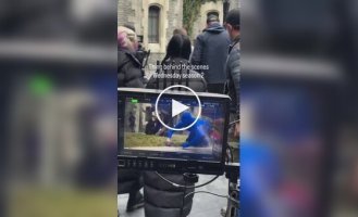 «Уенсдей»: як створювалися сцени з Річю – загадковим і кумедним членом сімейки Аддамс