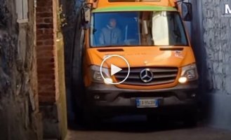 Обычная маршрутка в Италии