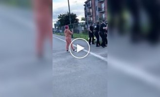Працює британський ОМОН