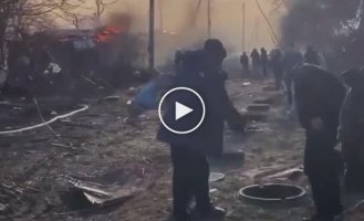 Мэр Лозовой опубликовал видео и заявил, что в результате обстрела разрушено около 20 жилых домов