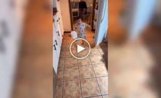 Маленький «молокоголик»