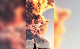 Ice Age Called off: Indonesia's Mount Lewotobi erupts