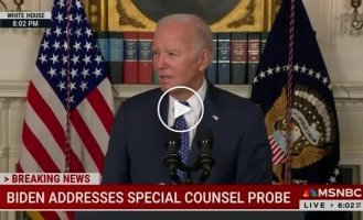 Biden destroys Trump journalists