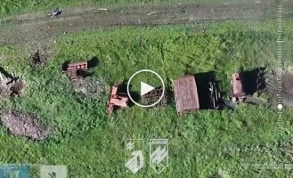Drones of the Azov brigade eliminate Russian infantry in the Toretsk direction