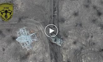 Two Russian occupiers reached the Abrams, then they were attacked by ammunition dropped from drones