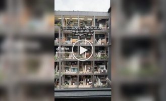 Современный дом в Китае удивил дизайном, напоминающим кукольный