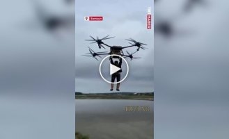 Фермер прокатился на сельхоздроне