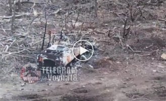 Ukrainian kamikaze drones attack Russian infantry in the Zaporozhye region