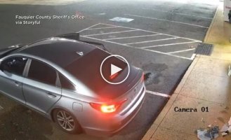 В США девять грабителей приехали на дело в одной машине