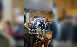 Kadyrovets-liberator swears at Donetsk residents in a clinic