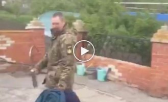 Видео адского прилета в хату