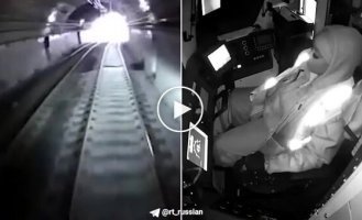 Машинист поезда уснула во время движения состава