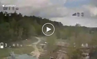 Пограничники уничтожили укрытие с россиянами, 2 квадроцикла и антенну связи на Курском направлении