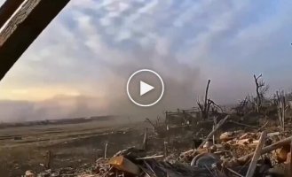 Ukrainian soldiers repulse an attack of invaders near Rabotino