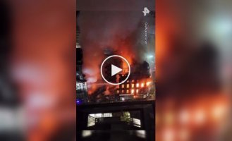 У Глазго зайнялося і частково обрушилася історична будівля., шотландія