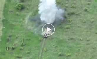 Ukrainian attack on the Russian Tor-M2 air defense system with a GMLRS projectile fired from the HIMARS MLRS