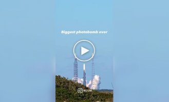 Круїзний лайнер завадив зробити ідеальний кадр