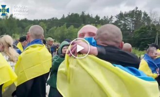 СБУ показала эксклюзивное видео с обмена пленными 20 июня