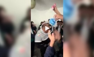Подростки разыграли учителя