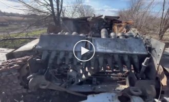 Alexandrovka. The result of the work of the Ukrainian Baba Yaga drone. Damaged Russian self-propelled gun 2S3 "Akatsiya"