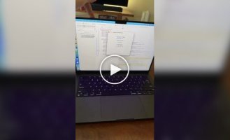Энтузиаст заставил свой Макбук скрипеть как дверь