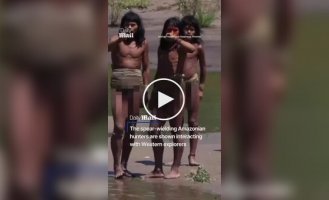 Видео встречи с неизвестным племенем индейцев