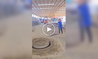 Production of reinforced concrete rings
