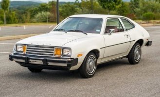 Ford Pinto: the smallest Ford car of the 1970s (19 photos)