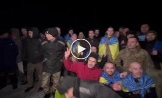 More than 200 Ukrainian soldiers and civilians were returned from Russian captivity as part of a new prisoner exchange