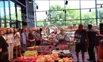 Одессит не поделил дорогу с отражением в зеркале