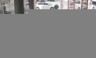 Курица приземлилась на стол жителей Турции