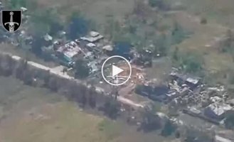 Soldiers of the 33rd Separate Motorized Brigade destroyed a Russian crew and artillery system with a HIMARS strike