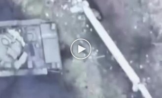 The crew of the combat vehicle was ordered to turn around and run over the Russian soldier. Somewhere in eastern Ukraine