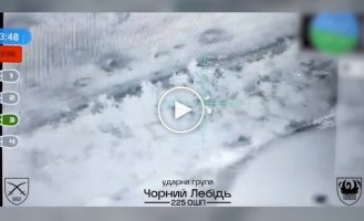 Оператор дрона одним сбрасыванием ликвидировал двух оккупантов