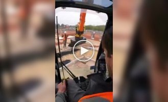 Машинист-ювелир: Филигранная работа многотонным ковшом