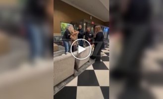 Звезду 90-х Тару Рид госпитализировали в невменяемом состоянии