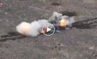Ukrainian paratroopers repulse a Russian attack in the Marinka area of the Donetsk region