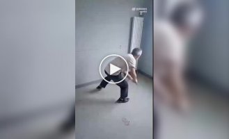 Builder dismantles completed work They are undergoing repairs due to unpaid wages