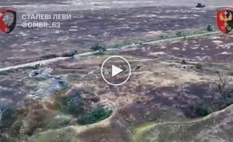 Two soldiers of the 63rd Separate Motorized Brigade eliminated an occupier, who decided to storm Ukrainian positions alone
