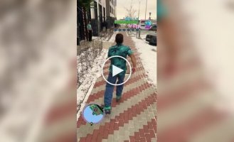 Ресторан в Астане выпустил рекламу в стиле GTA Vice City