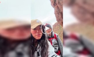 Поцілунок, який викликав подив: молода медсестра та літній турист